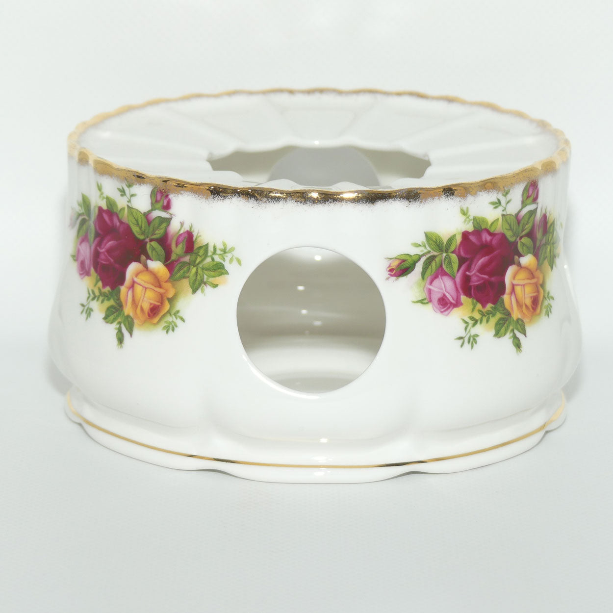 Royal Albert Bone China England Old Country Roses Teapot Warmer | © 1962 Royal Albert Ltd backstamp