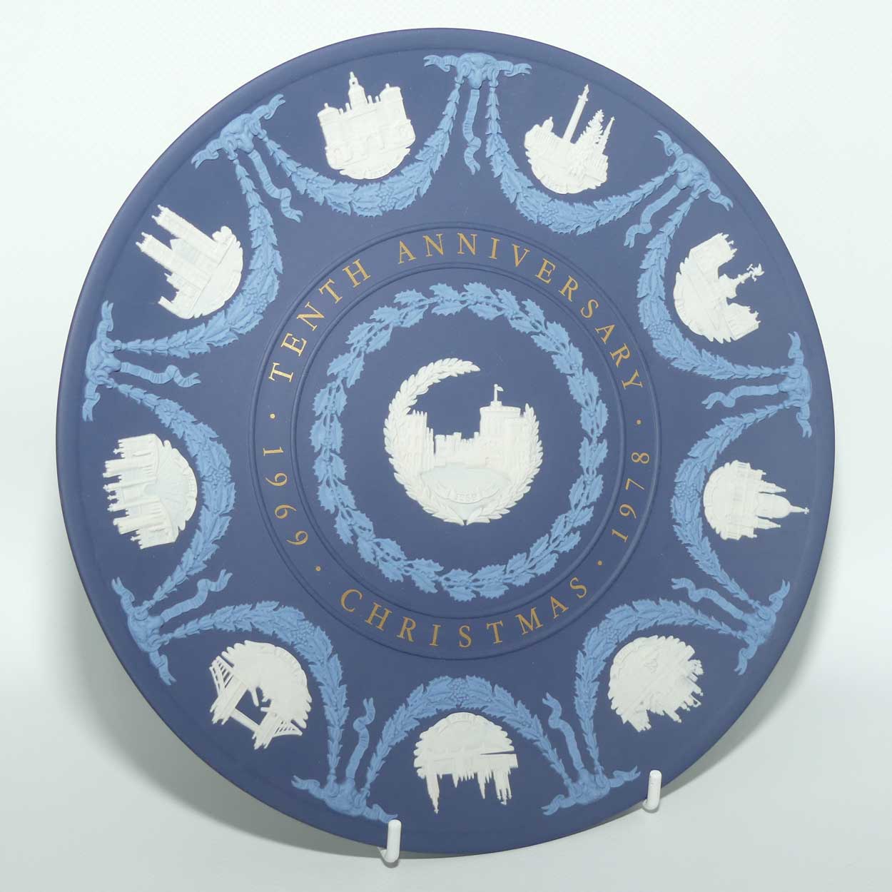 Wedgwood Jasper Tri Colour plate | Christmas Plate | 1st Decade | Tenth Anniversary | 1969 - 1978 | boxed