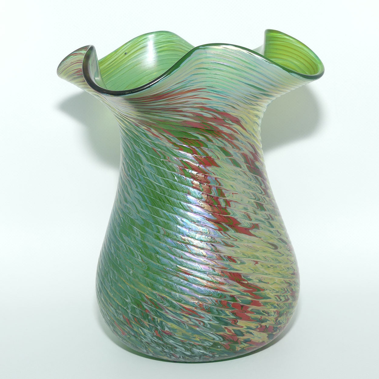 Fritz Heckert Austria Art Nouveau Glass Changeant Ribbed and Twisted Vase by Otto Thamm