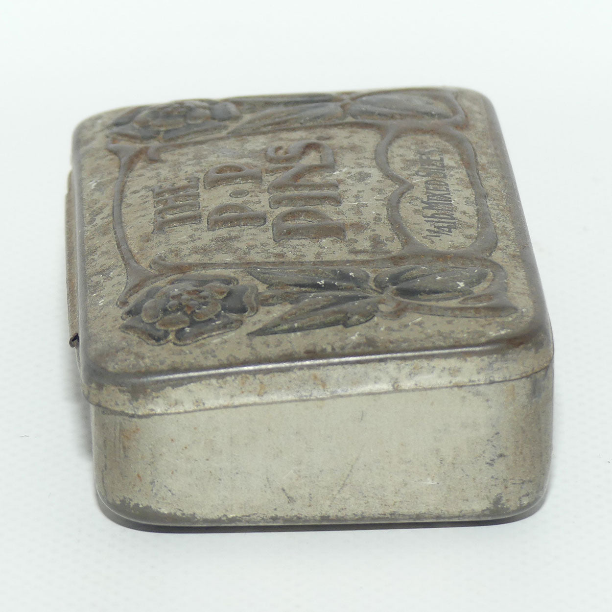 The P.P Pins tin | 1/4 pound | Art Nouveau embossed Tudor Rose design