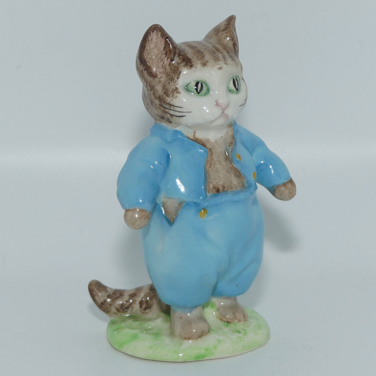 Beswick Beatrix Potter Tom Kitten | Emerald Green Eyes | BP2a Gold Oval | #4