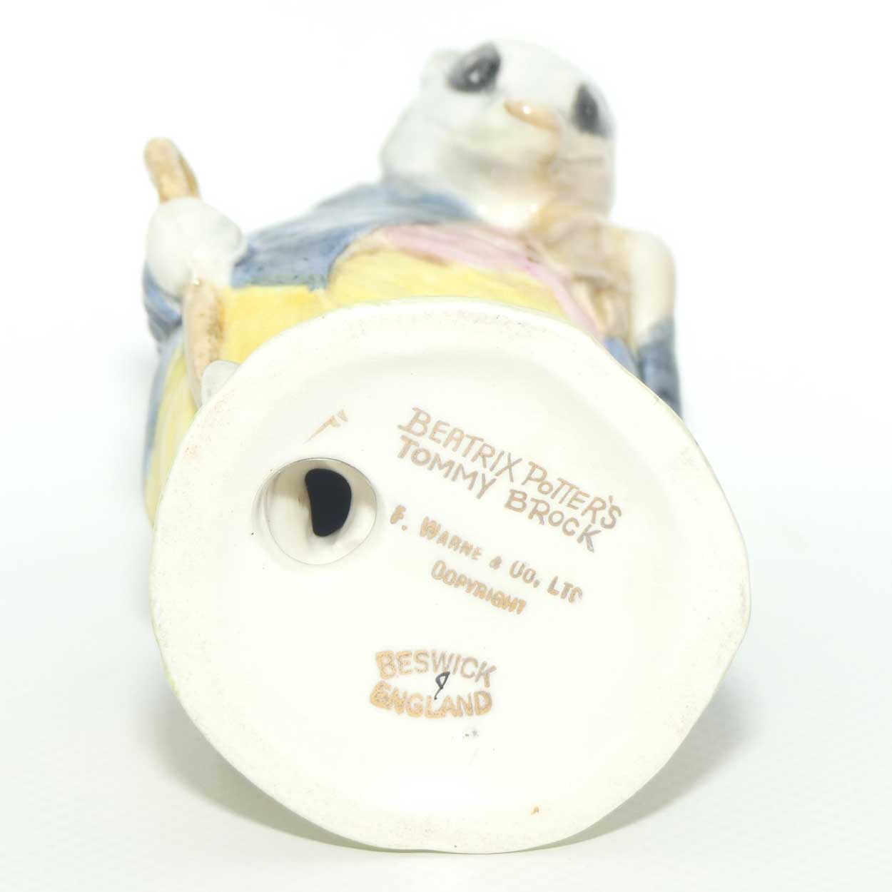 Beswick Beatrix Potter Tommy Brock | Spade Handle Out | BP2a | #2