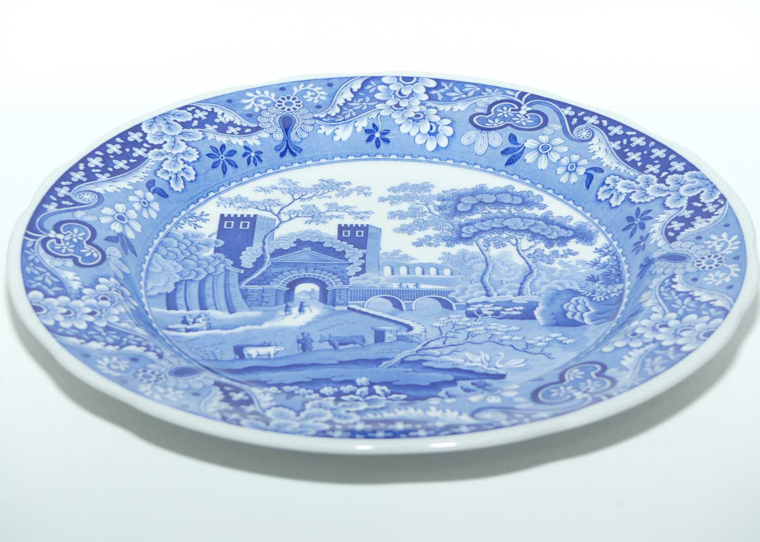 Spode Blue Room Collection | Traditions series plate | Castle | 26cm