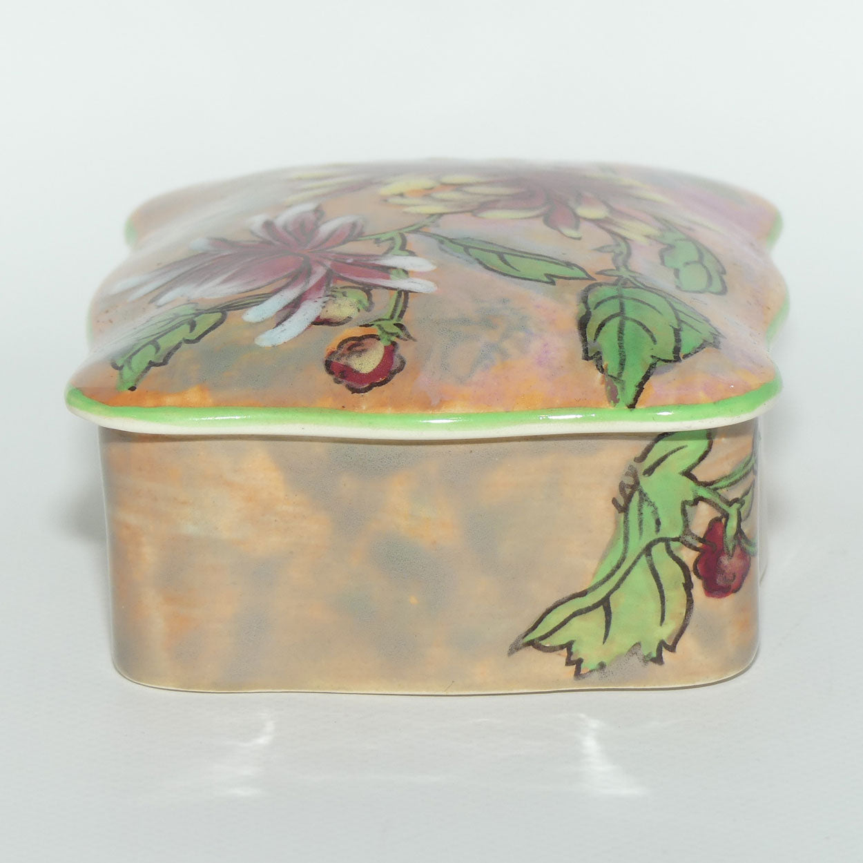 Royal Doulton Chrysanthemum rectangular trinket box D6299