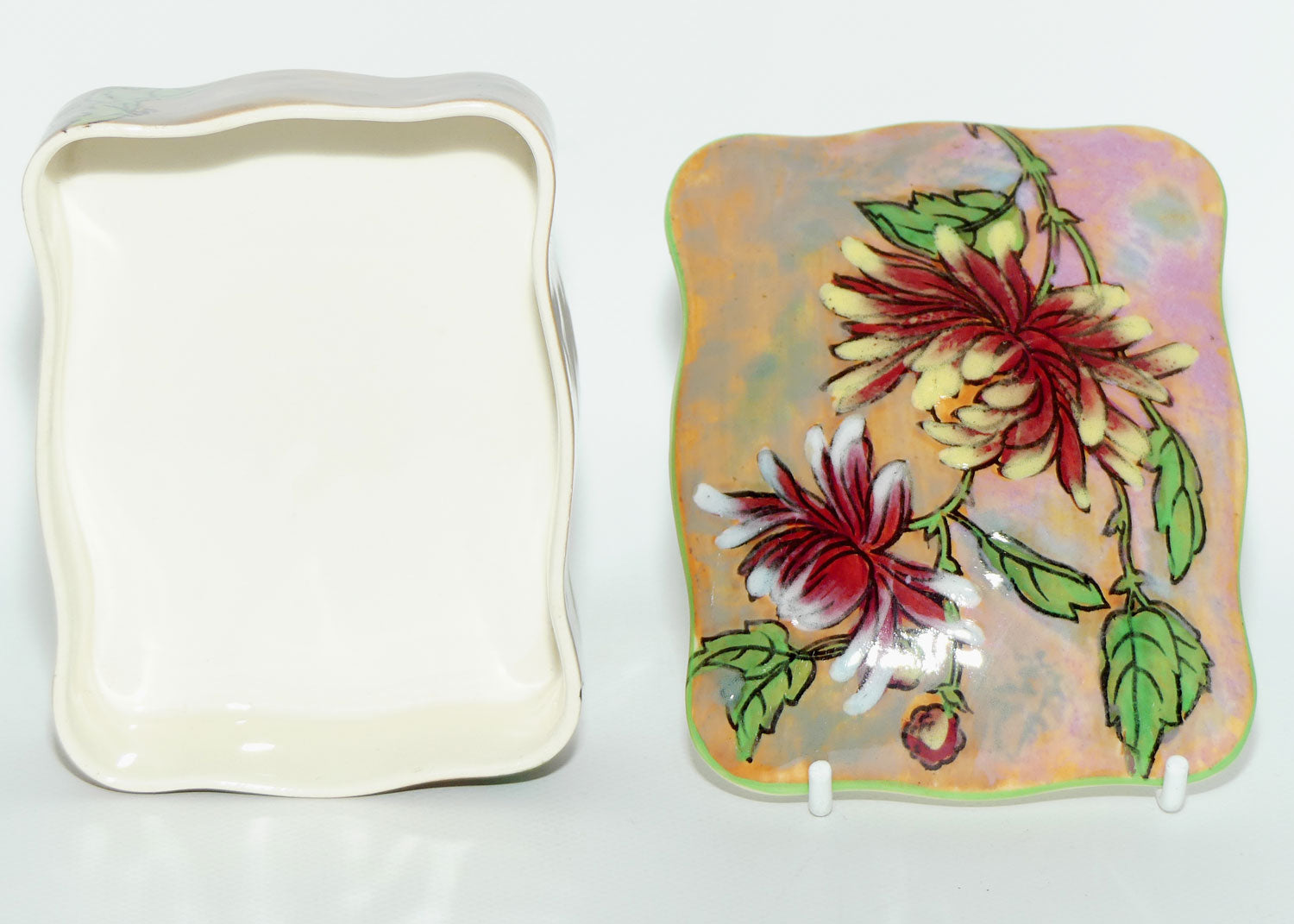 Royal Doulton Chrysanthemum rectangular trinket box D6299