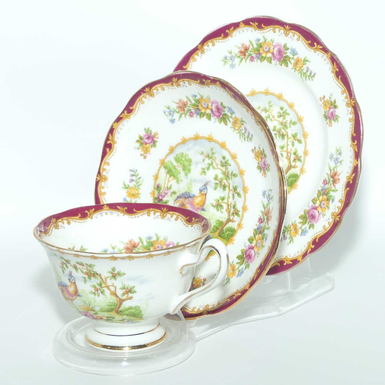 Royal Albert Bone China Chelsea Bird trio | Red Trim