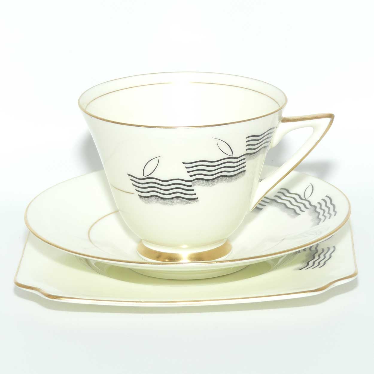 Royal Doulton Lido tea trio V1694 | Pure Art Deco design