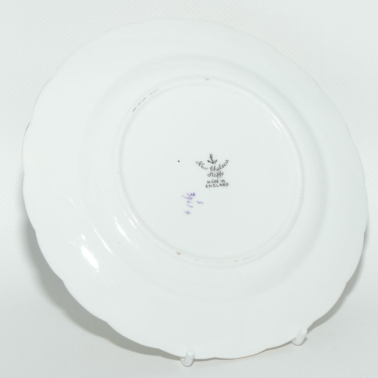 New Chelsea Staffs Floral trio | Elaborate shape