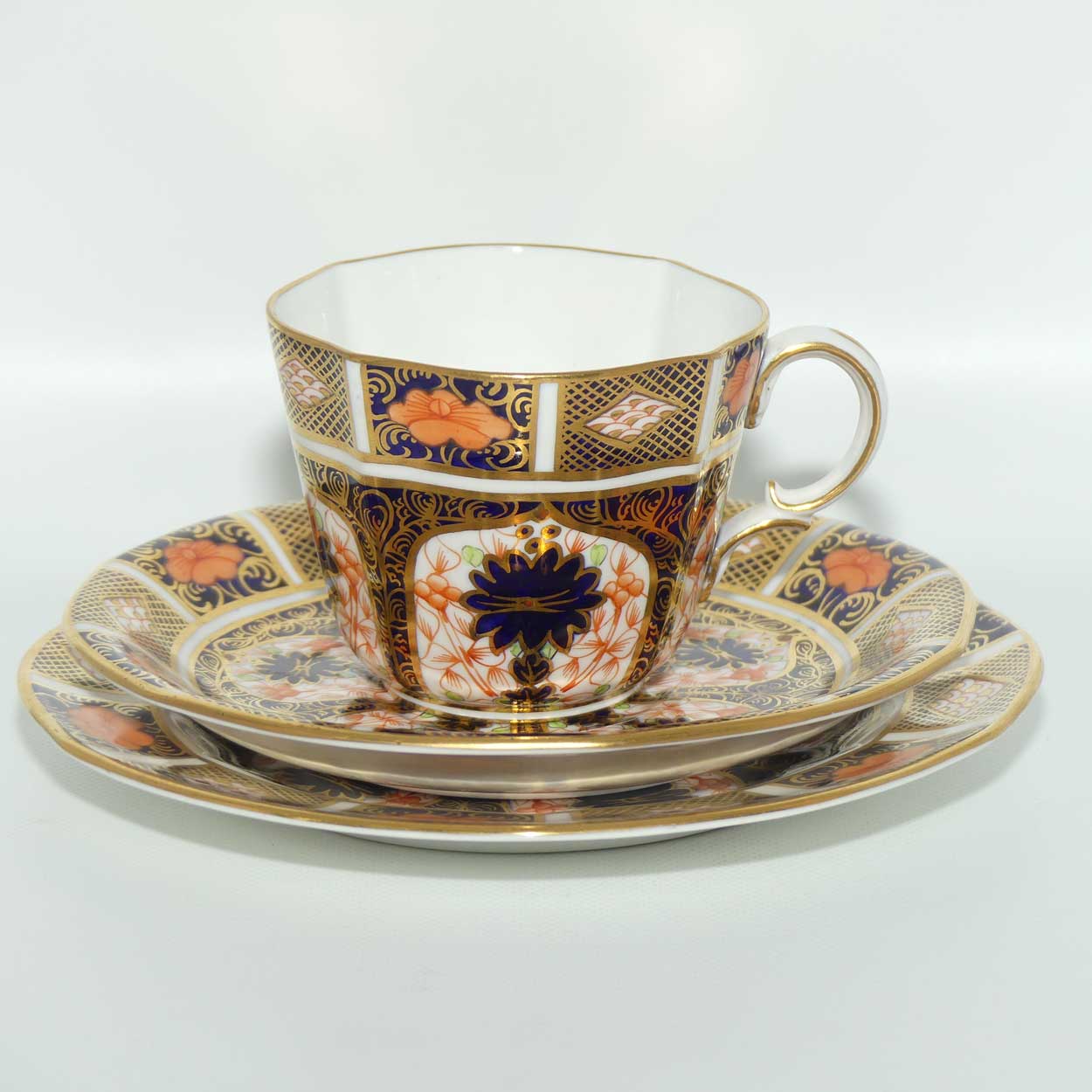 Royal Crown Derby Imari 1128 tea trio | #1 | c.1927 to 29