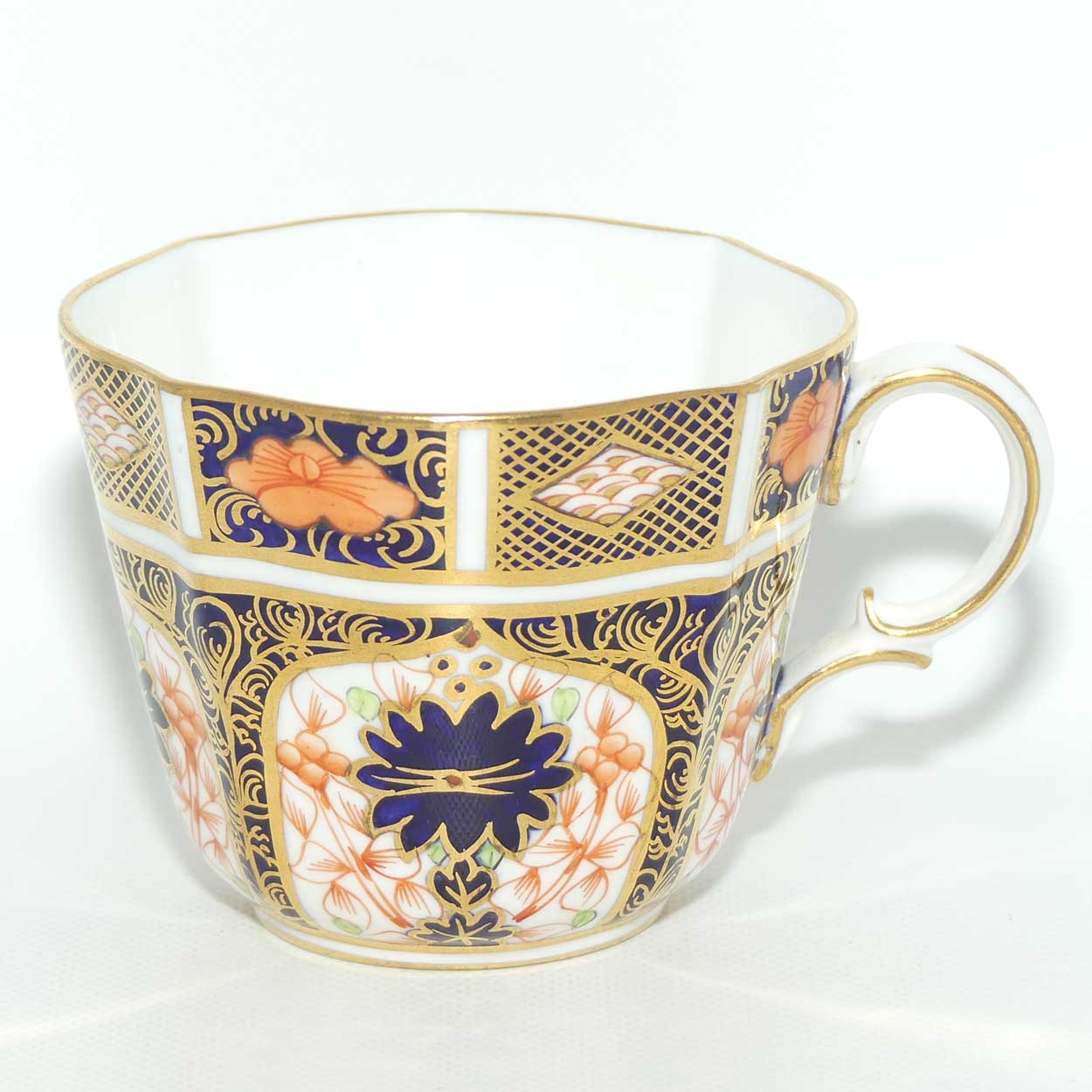 Royal Crown Derby Imari 1128 tea trio | #1 | c.1927 to 29