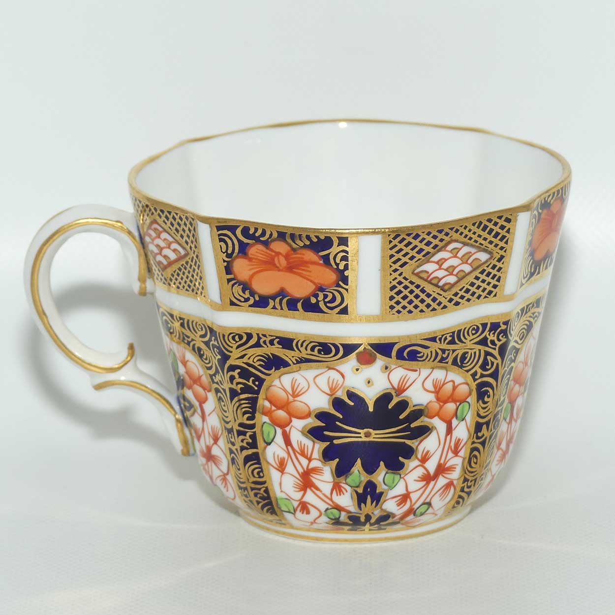 Royal Crown Derby Imari 1128 tea trio | #2 | c.1928 to 29