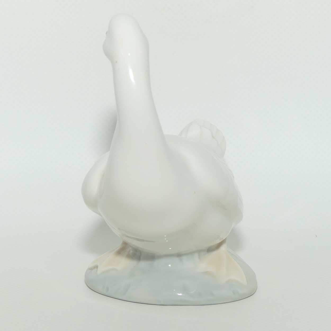 Nao by Lladro figure Turned Back Duck #243 (boxed)