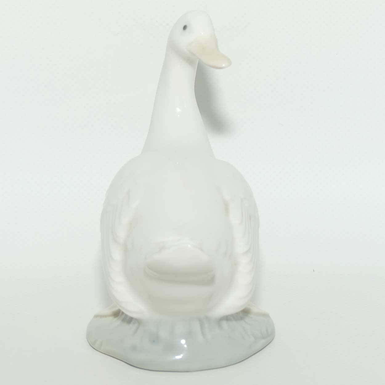 Nao by Lladro figure Turned Back Duck #243 (boxed)