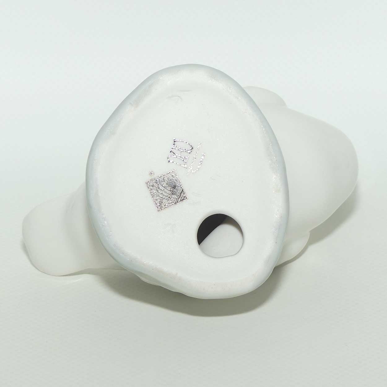 Nao by Lladro figure Turned Back Duck #243 (boxed)