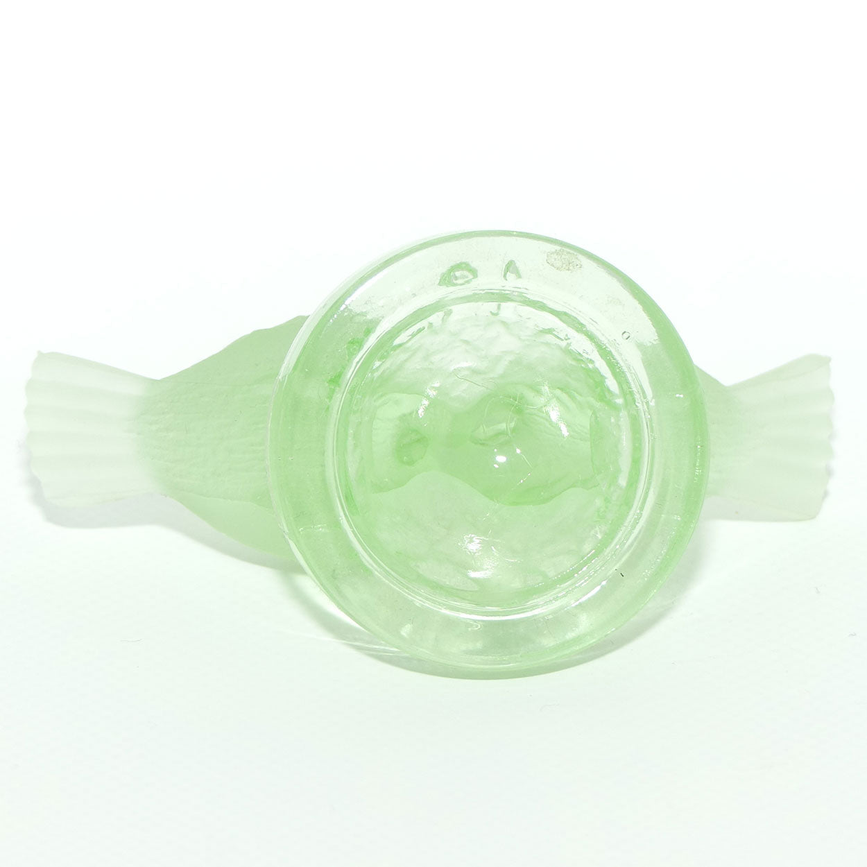 Frosted Green Glass Pair of Kissing Doves insert