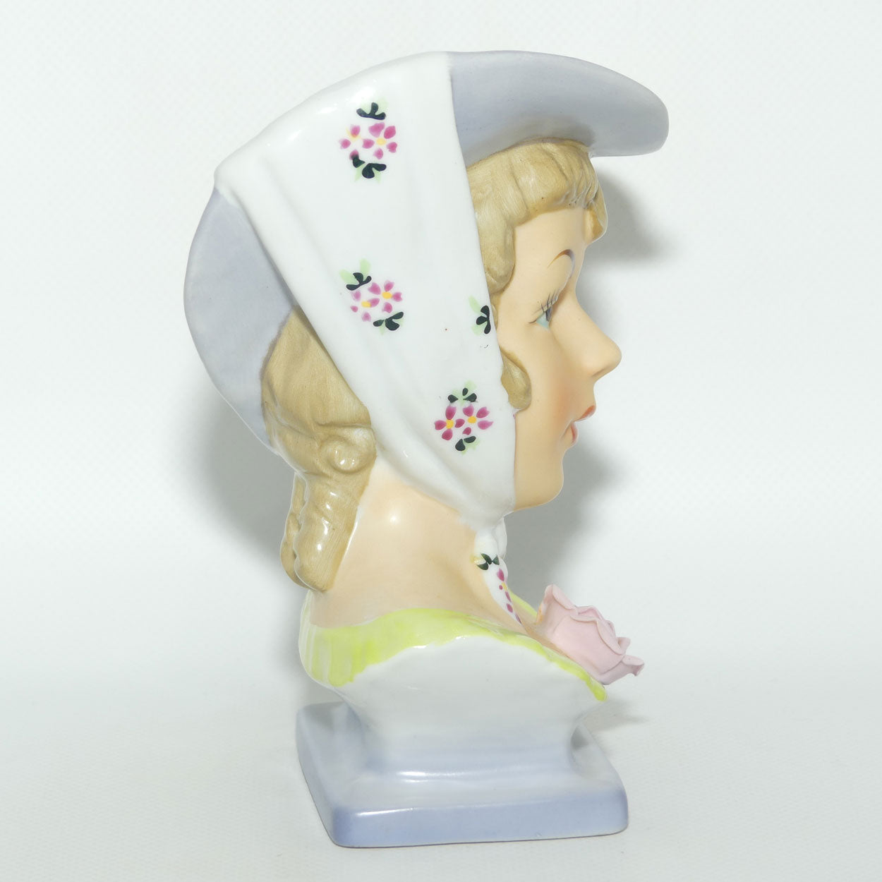 UCAGCO Japan Lady head vase | Grey Hat Lime Green Sleeves