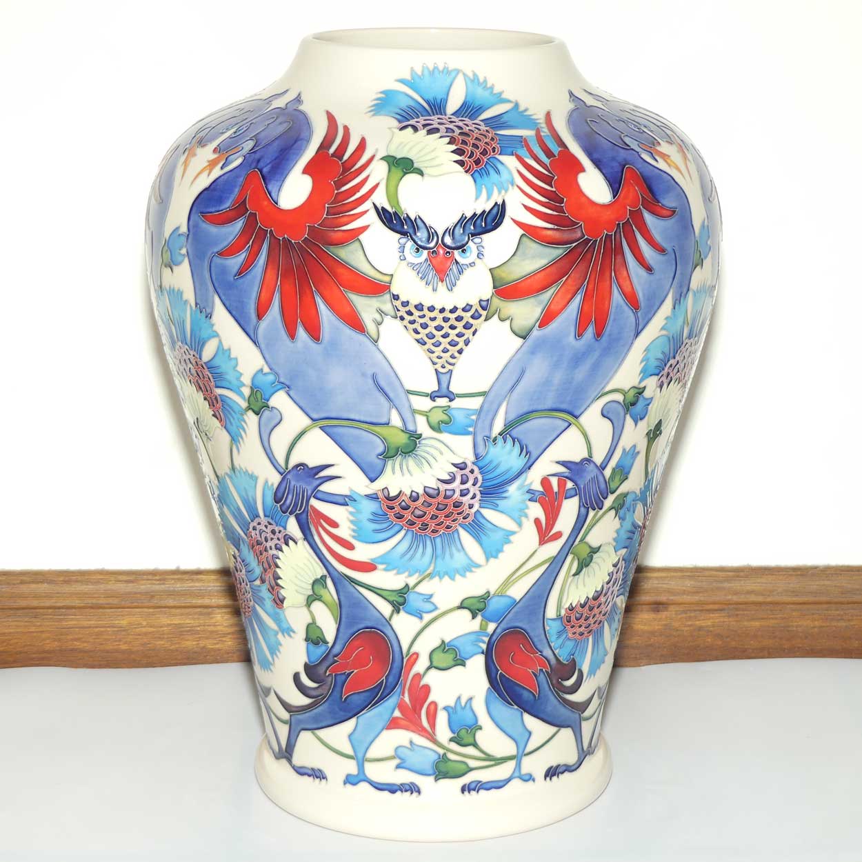 Moorcroft Vase of Smiles 576/15 Prestige Vase (Ltd Ed)