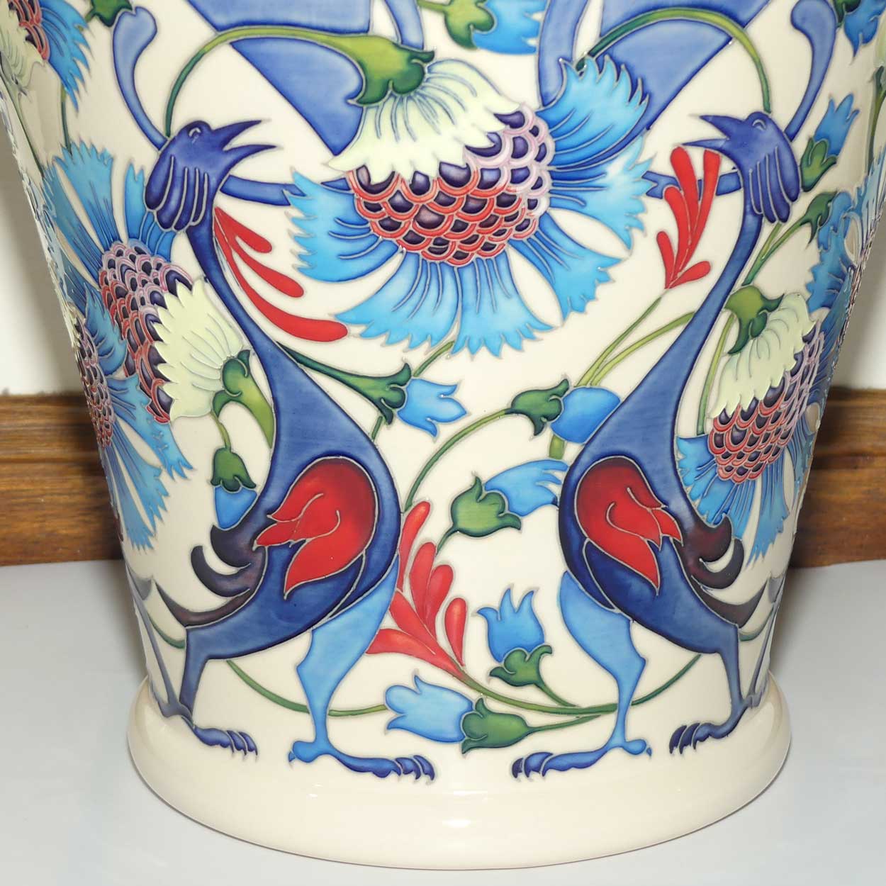 Moorcroft Vase of Smiles 576/15 Prestige Vase (Ltd Ed)