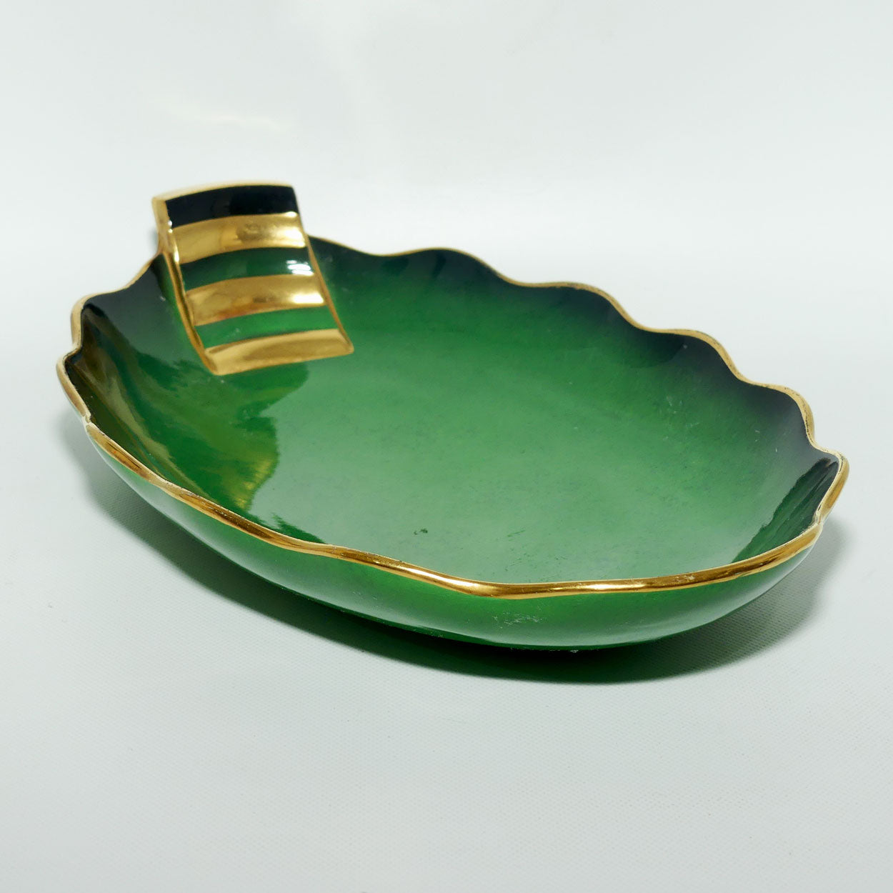 Carlton Ware Vert Royale oval bowl with fluted rim and gilt handle | Shape 1686/1