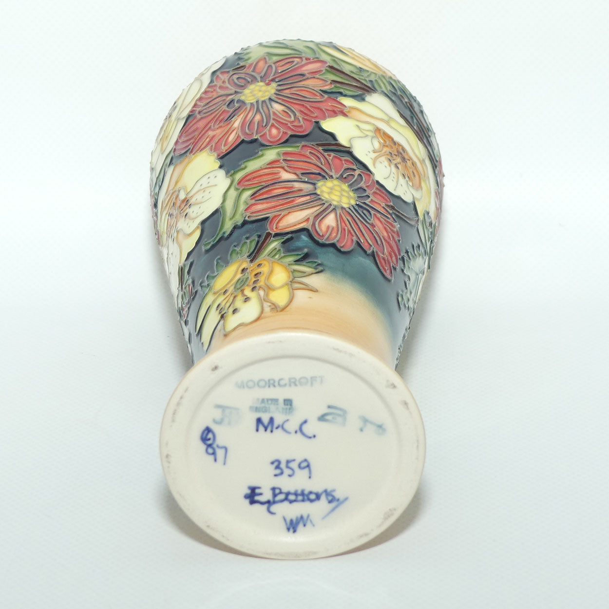Moorcroft Victoriana vase | Shape 122/8 | MCC | Emma Bossons