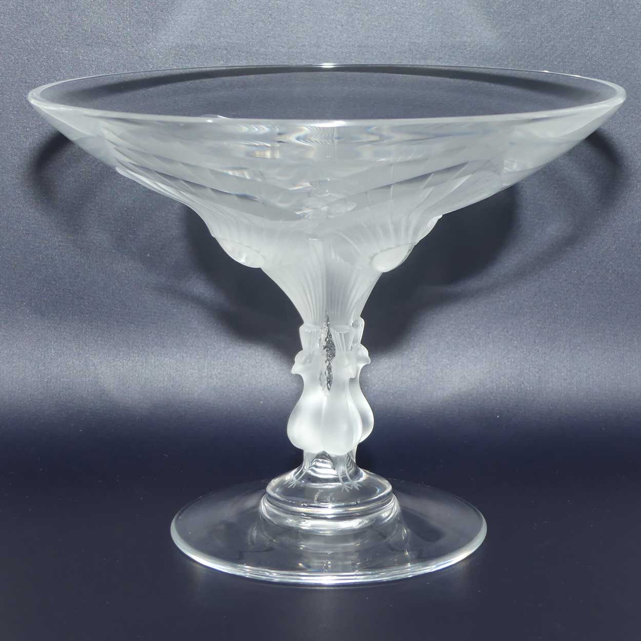 Lalique France Virginia comport | Peacocks