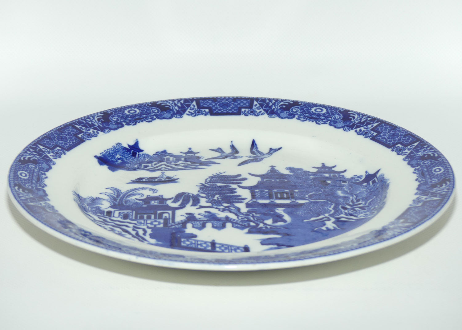 Royal Worcester Vitreous Porcelain Willow pattern plate | 26.5cms diam