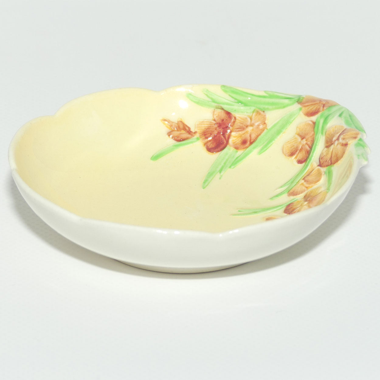 Carlton Ware Wallflower pattern dish | 11cm diam
