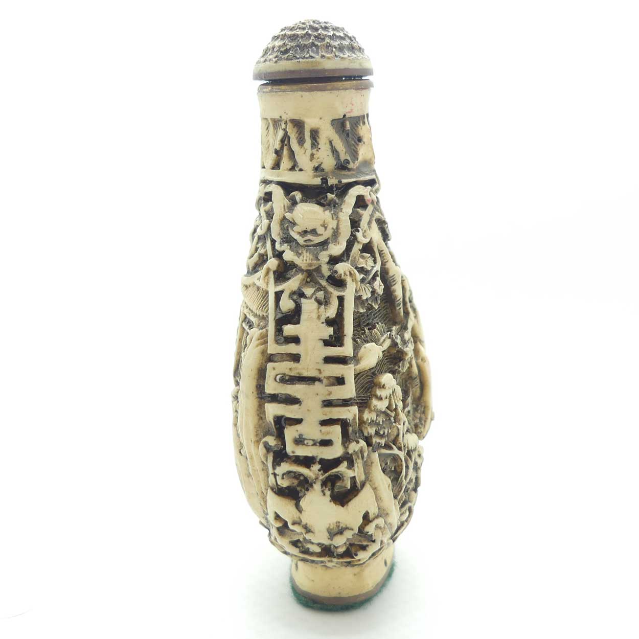Chinese snuff bottle with stopper | White Cinnabar with Black Tint | Teardrop