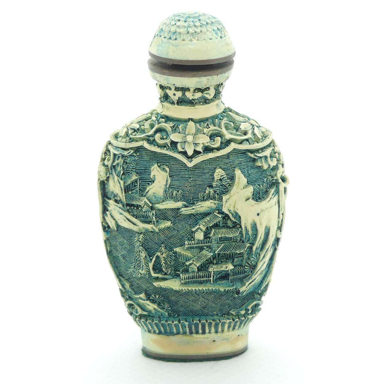 Chinese snuff bottle with stopper | White Cinnabar with Green tint | Oval