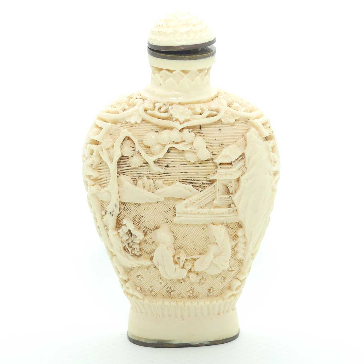Chinese snuff bottle with stopper | White Cinnabar | reverse Teardrop