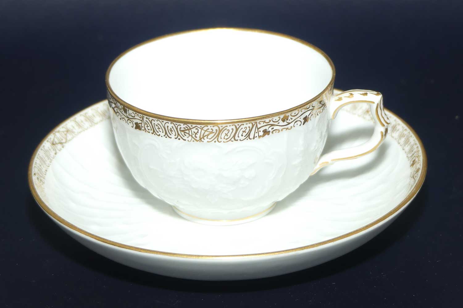 KPM Berlin delicate white and gold porcelain duo | superb figured floral design