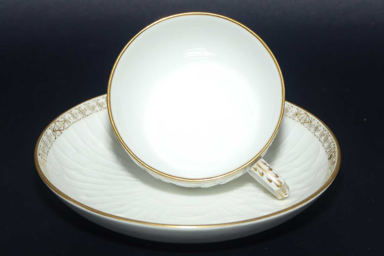 KPM Berlin delicate white and gold porcelain duo | superb figured floral design