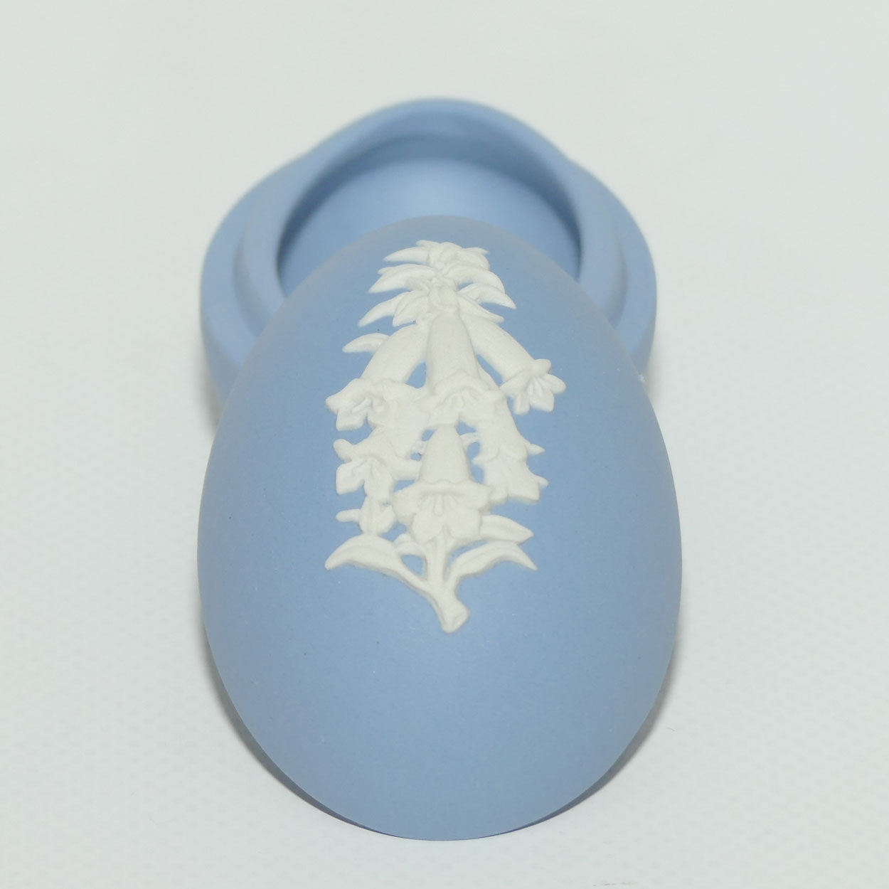 Wedgwood Jasper | Australian Flora | White on Blue | Pink Heath Egg shape trinket box