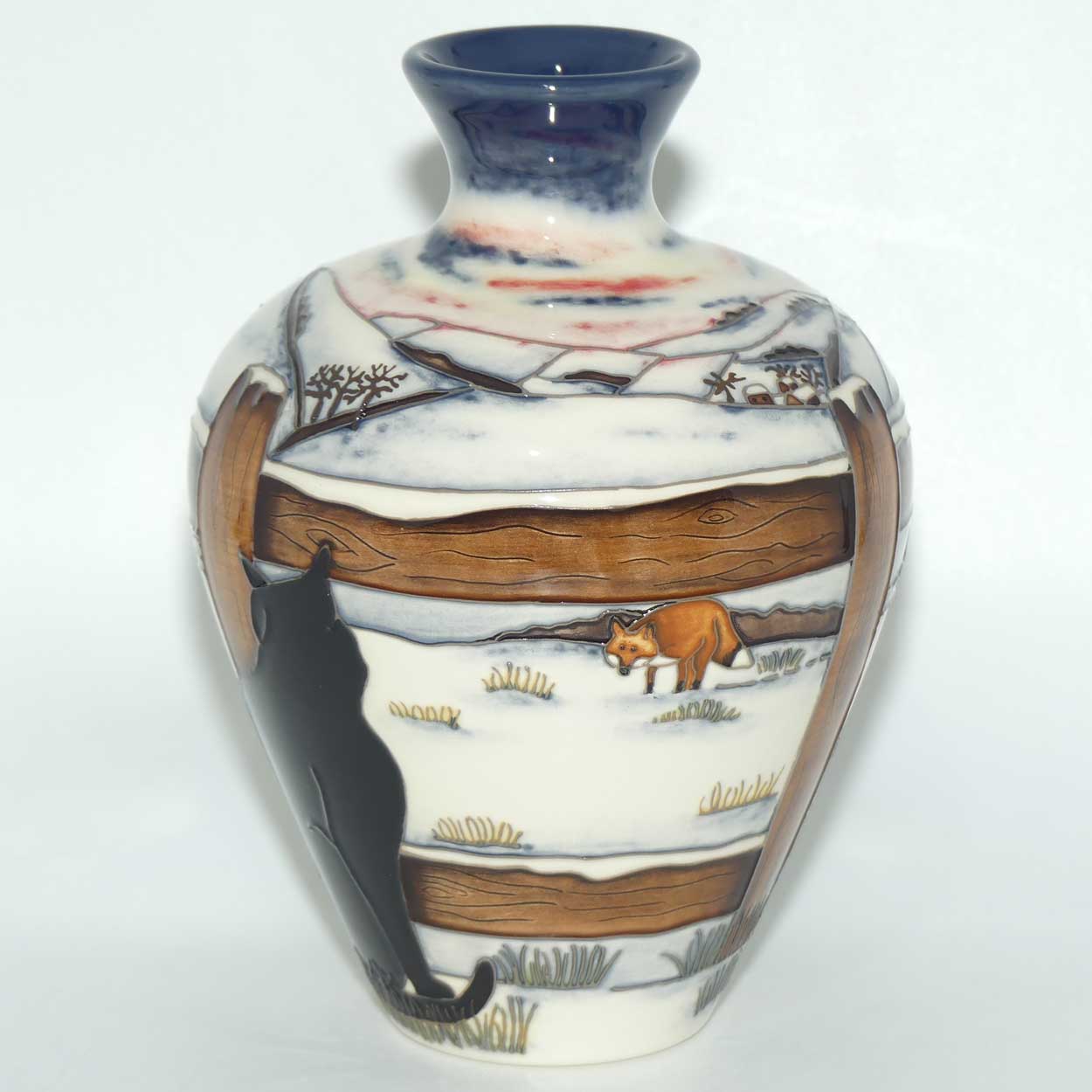 Moorcroft Who Goes There? 03/7 vase | NE 558