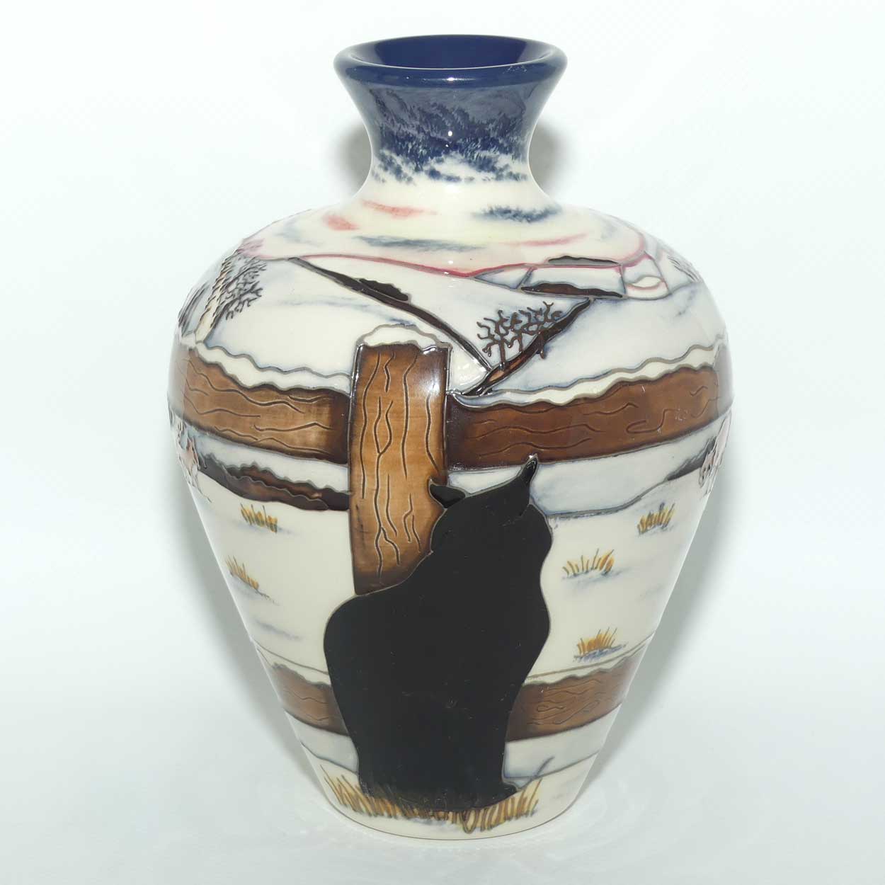 Moorcroft Who Goes There? 03/7 vase | NE 315