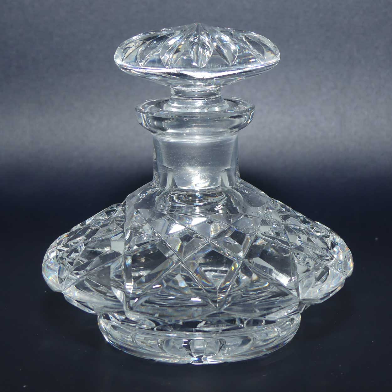 Wide body Diamond Cut crystal Perfume bottle with Mushroom stopper