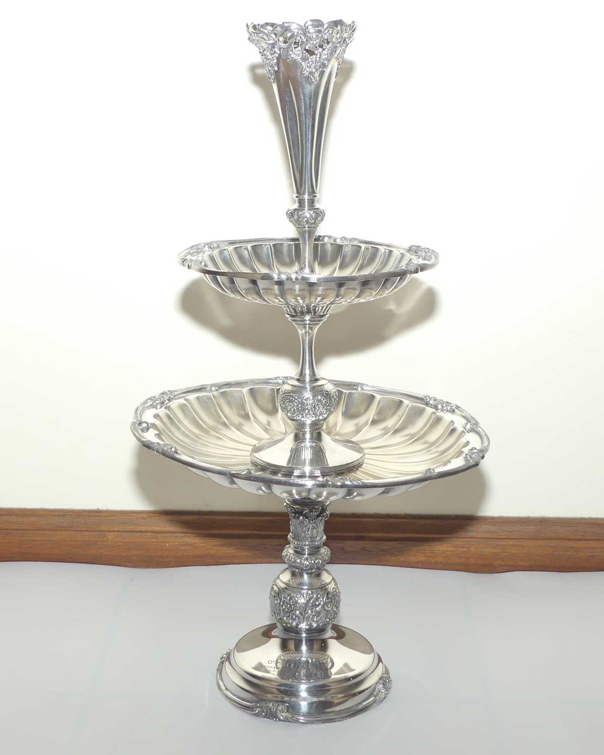 late Victorian Wilcox Meriden USA Silver plated 2 tier Epergne centrepiece
