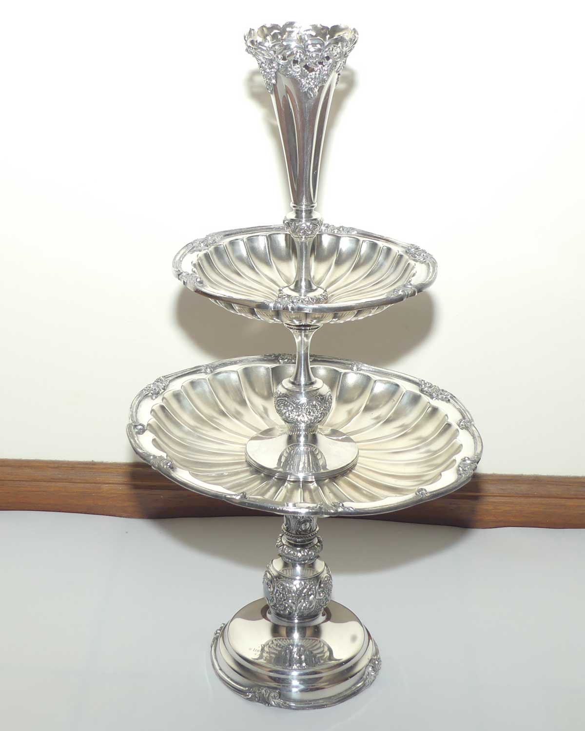 late Victorian Wilcox Meriden USA Silver plated 2 tier Epergne centrepiece