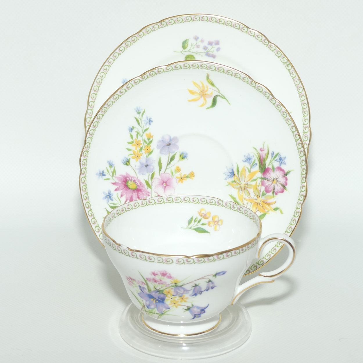 Shelley Henley shape Wildflowers pattern trio | Fancy edge border | Z13686