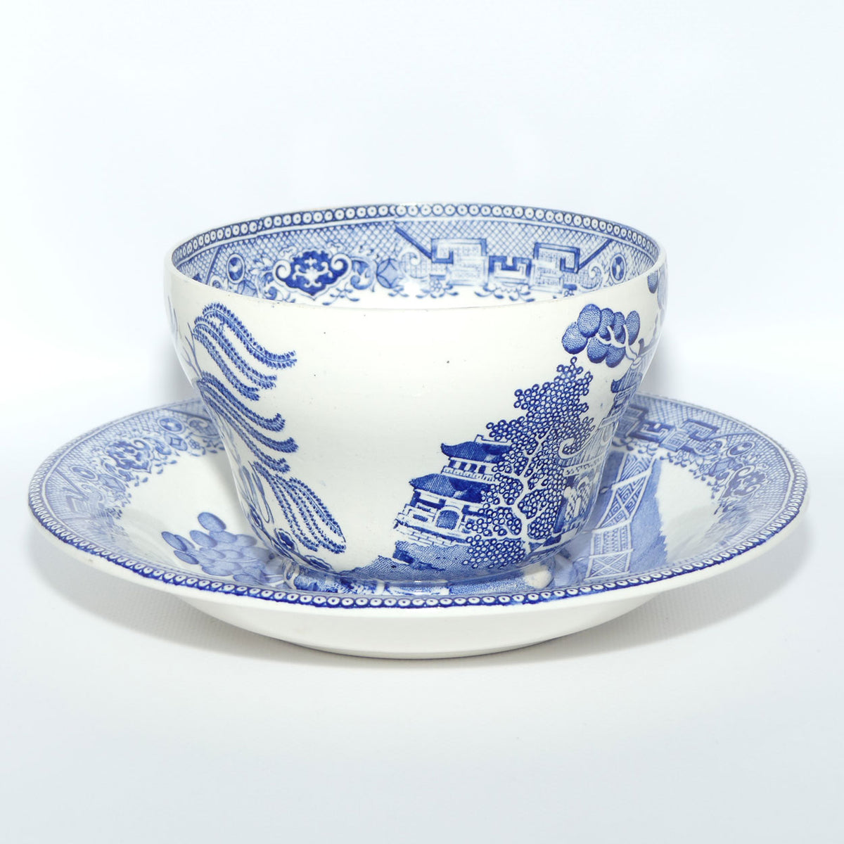 Maling Old Willow pattern Grandfather cup and saucer | Holds 500ml