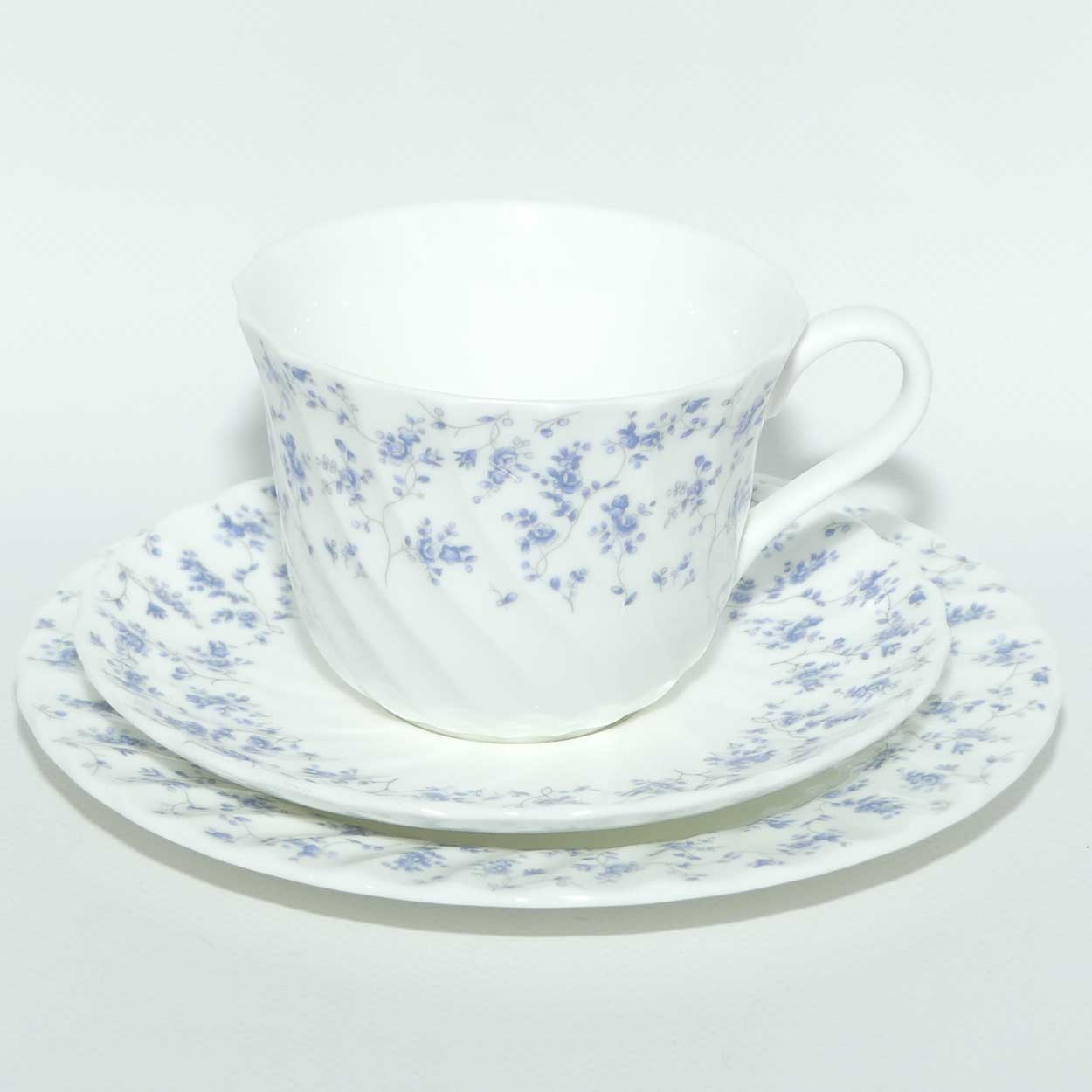 Wedgwood Bone China trio | Windrush pattern