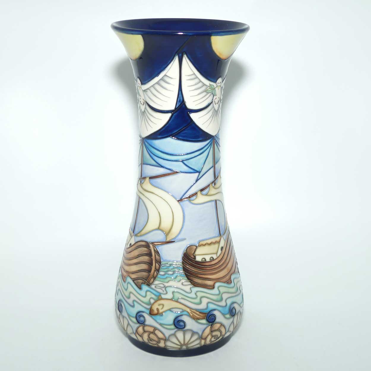 Moorcroft Winds of Change 364/12 vase