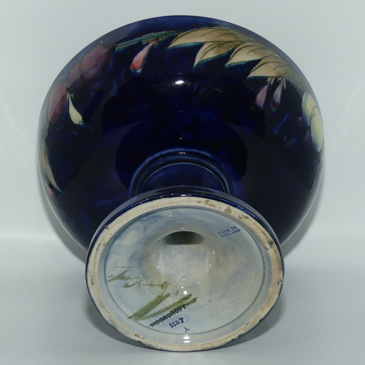 William Moorcroft Wisteria M57 comport