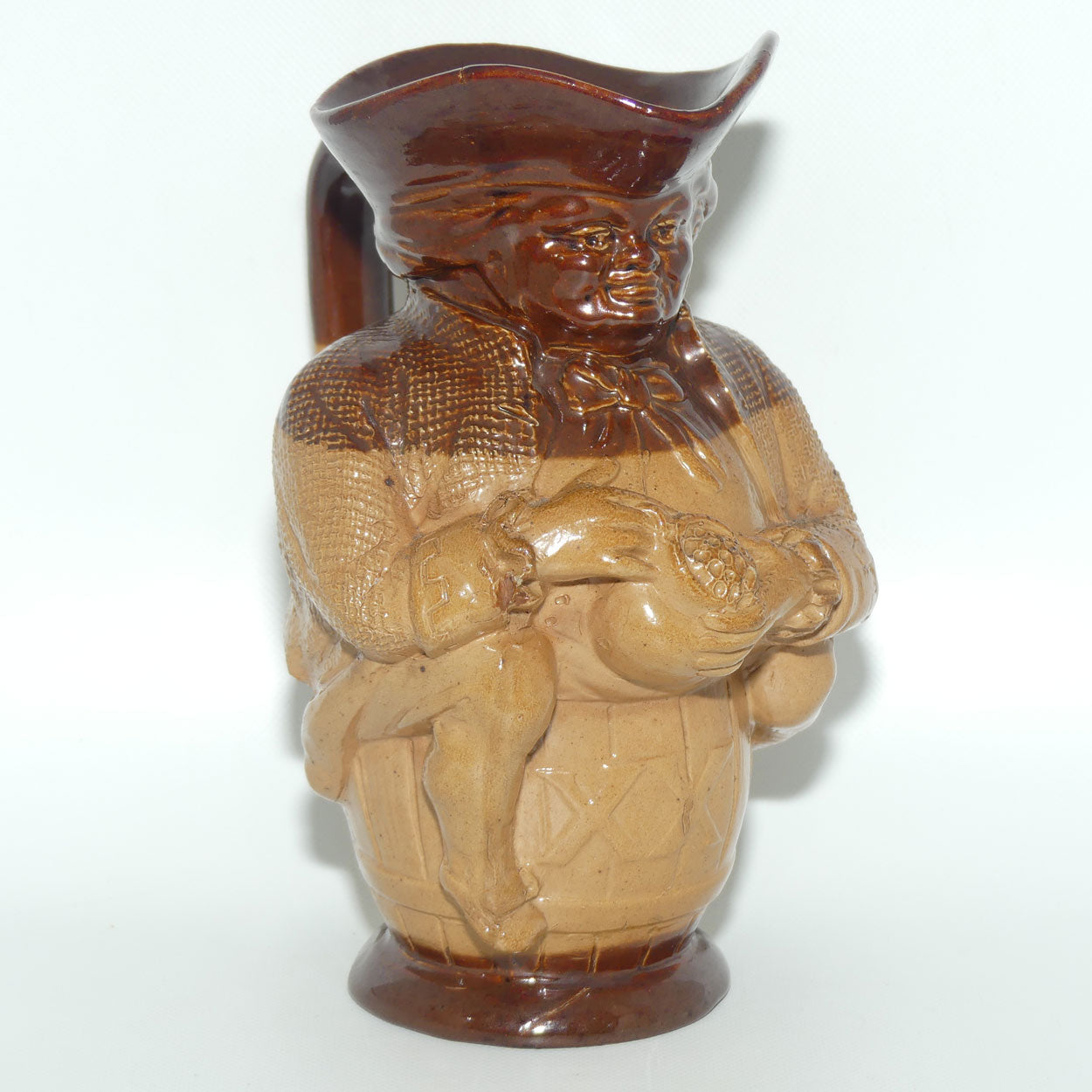 X6365 Doulton Lambeth Toby XX toby jug | Hand holds jug of Ale