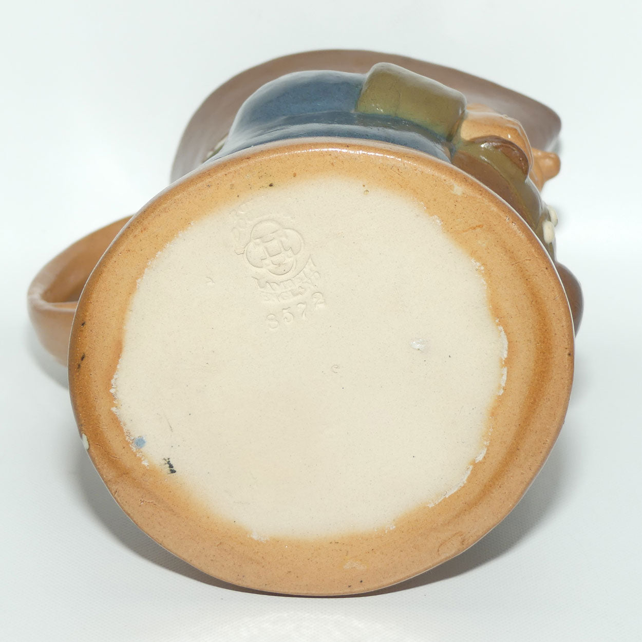 X8572 Royal Doulton Lambeth Harry Simeon The Standing Man Large Toby | Smiling Face, Green Waistcoat, Blue Jacket