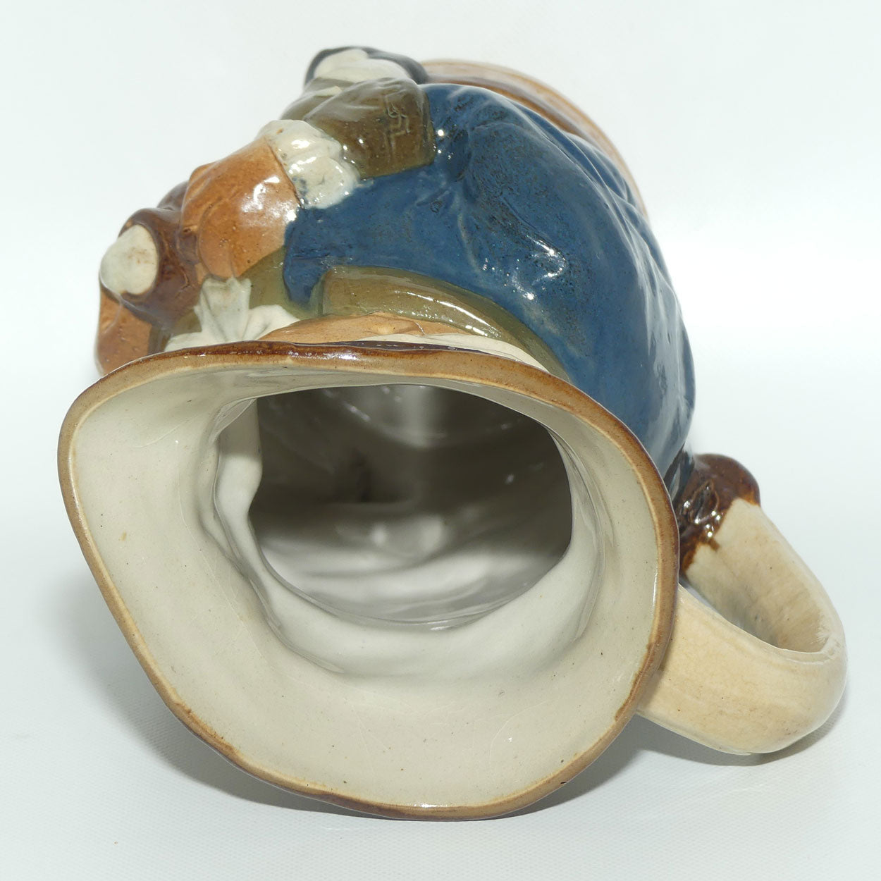 X8590 Royal Doulton Lambeth Harry Simeon Toby XX Large toby | Hand holds jug of Ale | Blue Coat, Brown waistcoat, Brown Jug