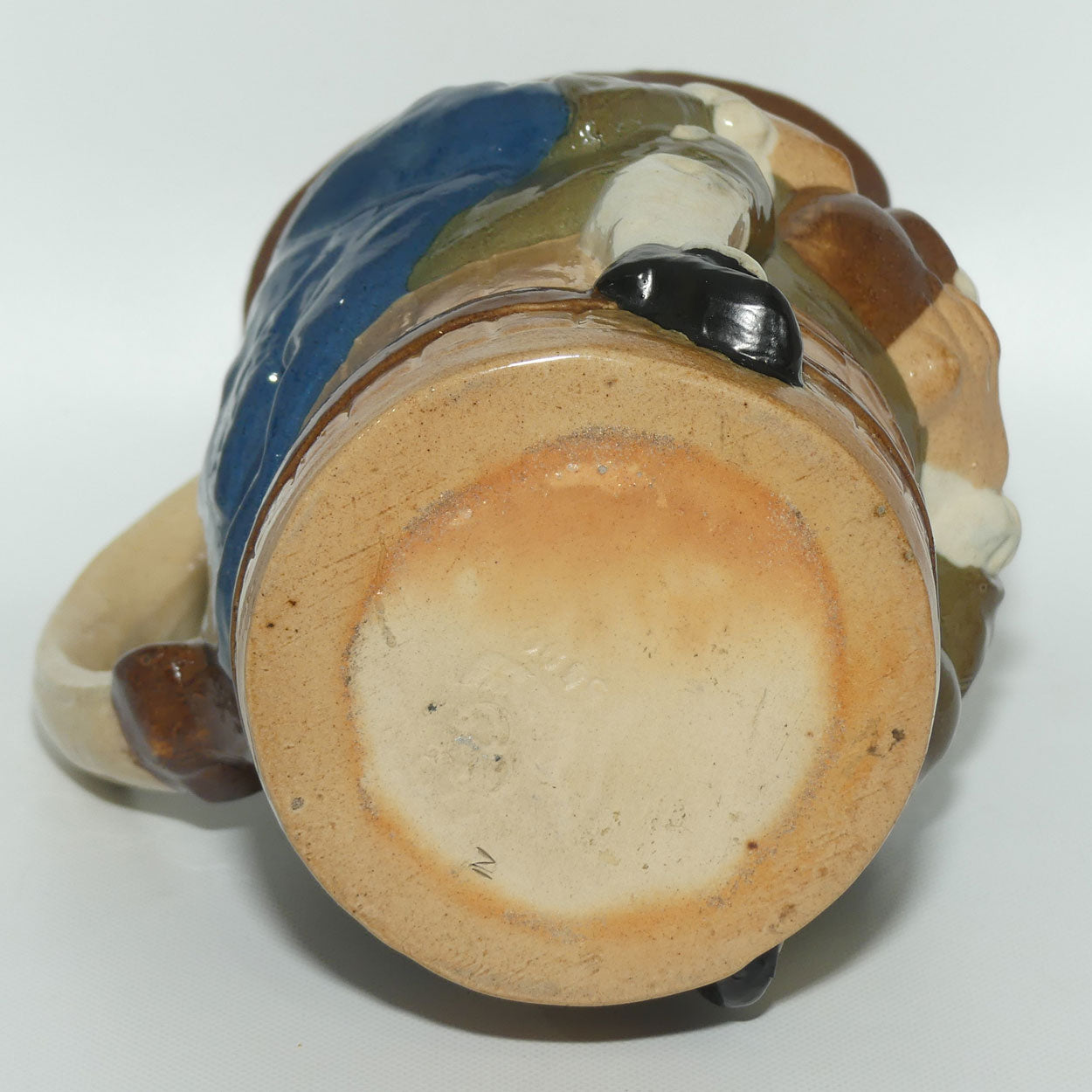 X8590 Royal Doulton Lambeth Harry Simeon Toby XX Large toby | Hand holds jug of Ale | Blue Coat, Brown waistcoat, Brown Jug