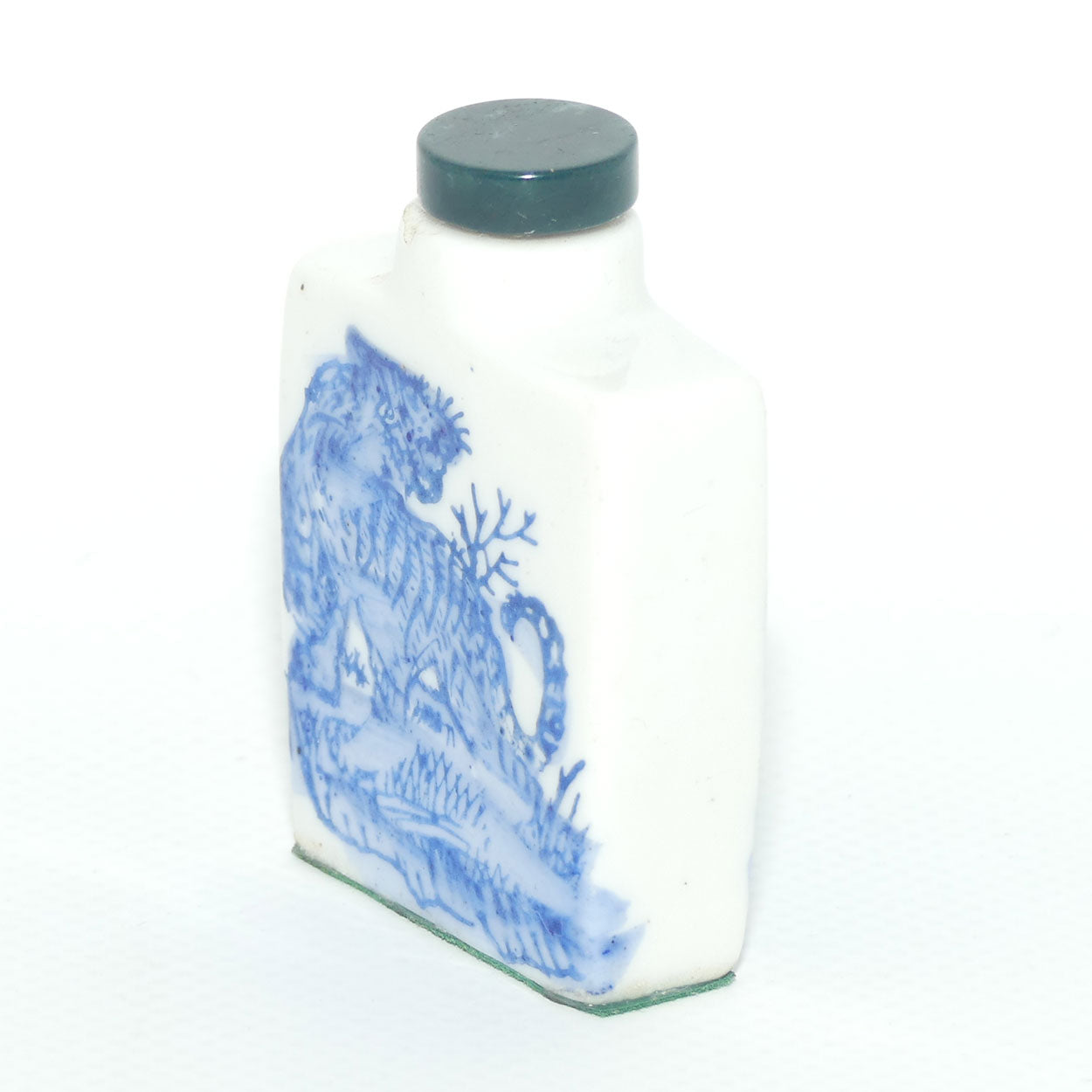 Chinese square shape snuff bottle with greenstone stopper | Tiger Scene