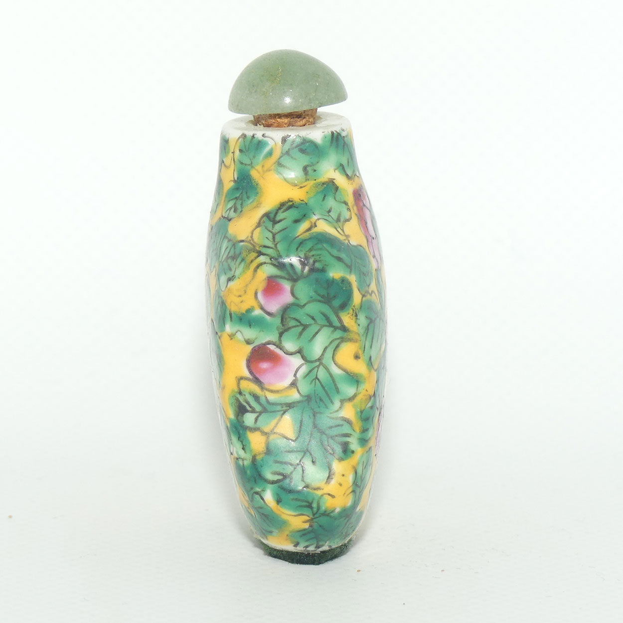 Chinese snuff bottle with stopper | Famille Rose and Vert