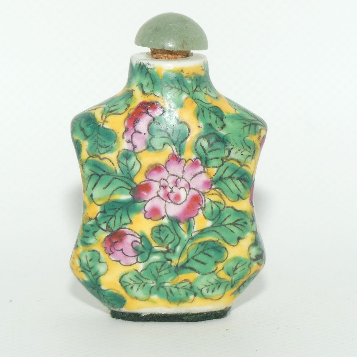 Chinese snuff bottle with stopper | Famille Rose and Vert